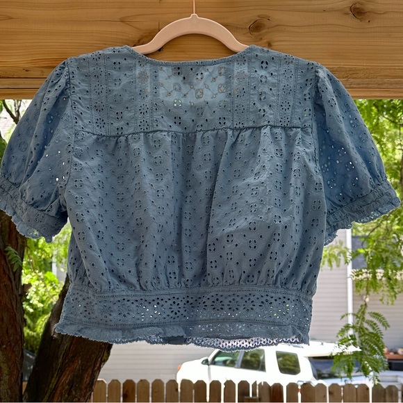 J. Crew Button Front Cropped Eyelet Top Blouse Hydrangea Blue size Medium - Picture 7 of 15